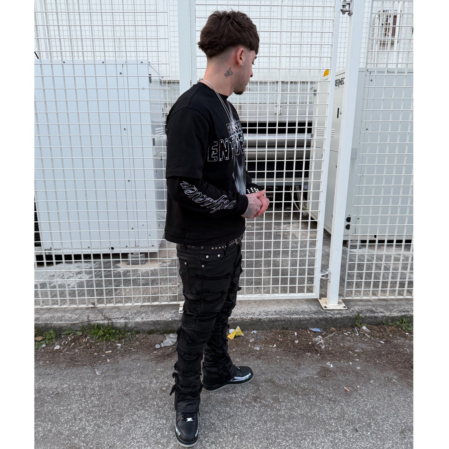 Dark Long-sleeve