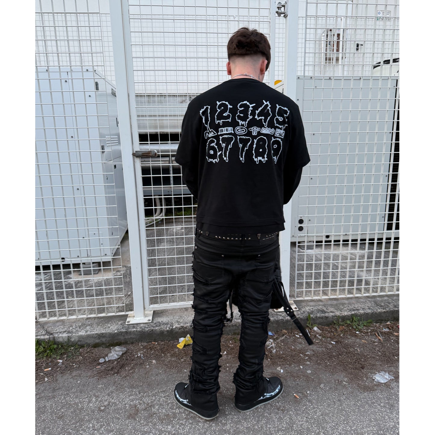 Dark Long-sleeve