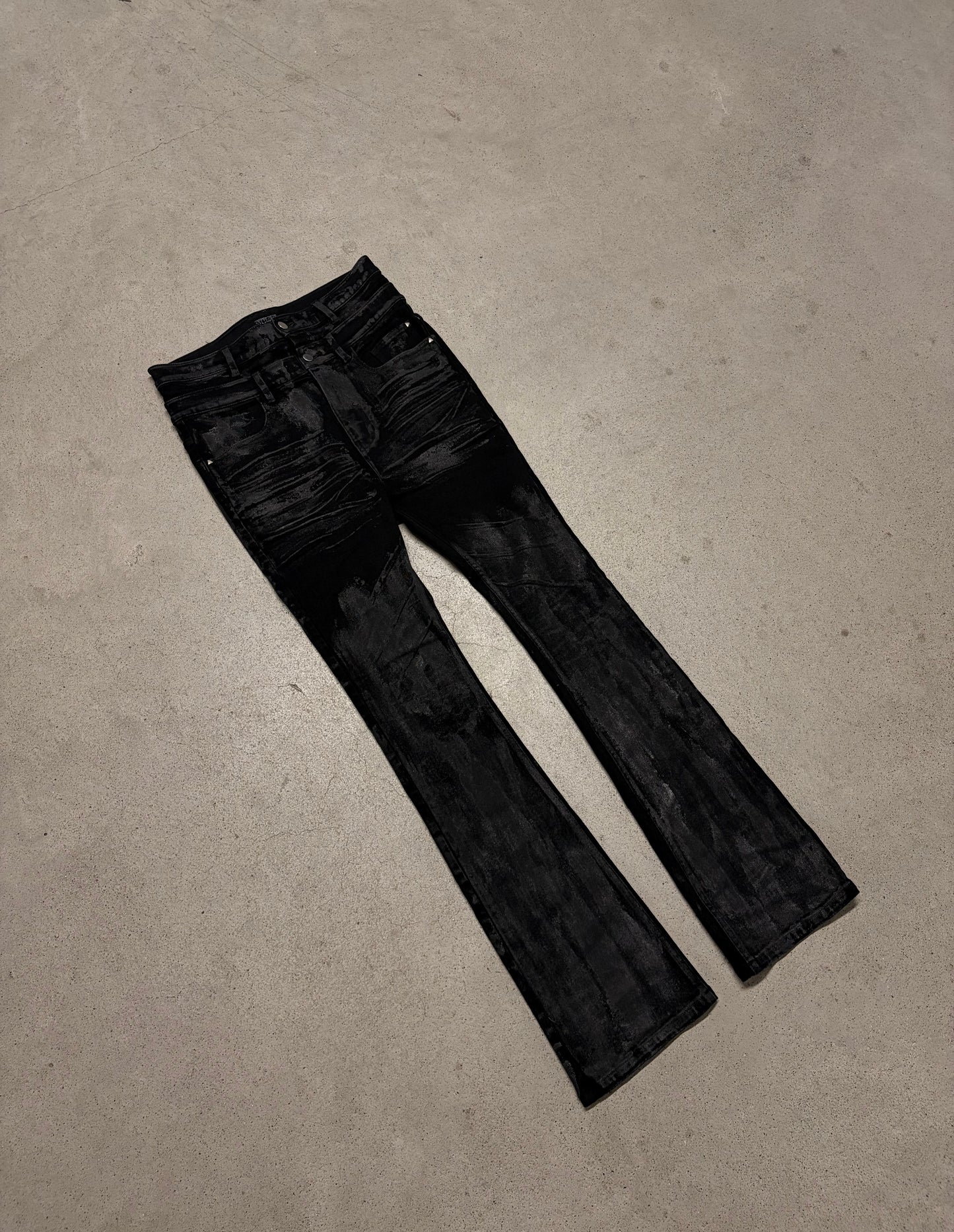 Darkness Jeans
